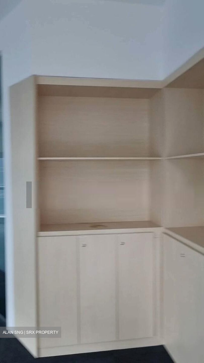 Sbf Center (D1), Office #529183261
